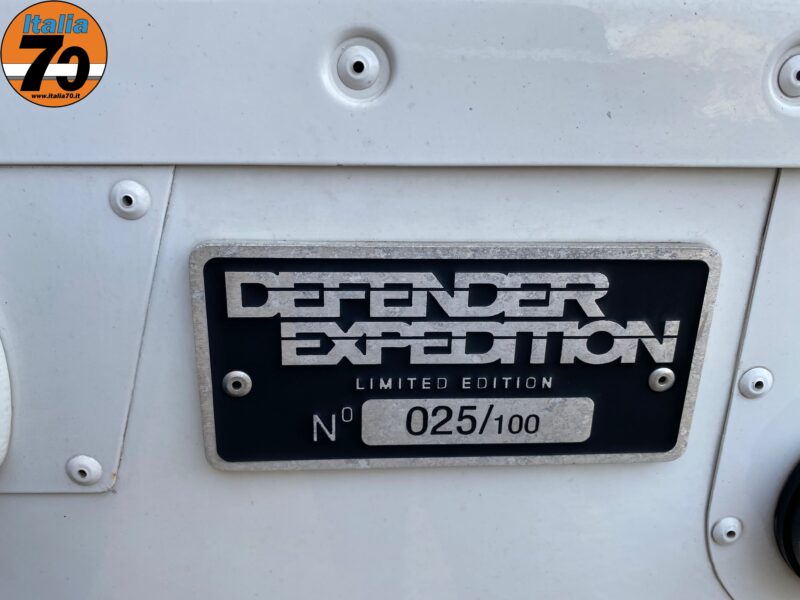 LAND ROVER DEFENDER LIMITAD EDITION "EXPEDITION" N°25/100 2015 - immagine 6